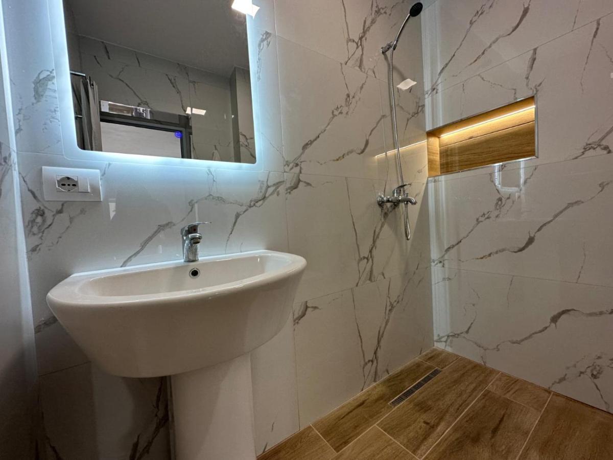 Aila Apartment Саранда Экстерьер фото