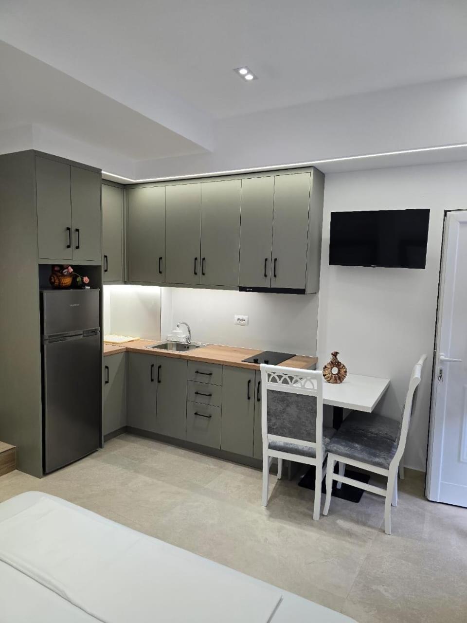 Aila Apartment Саранда Экстерьер фото