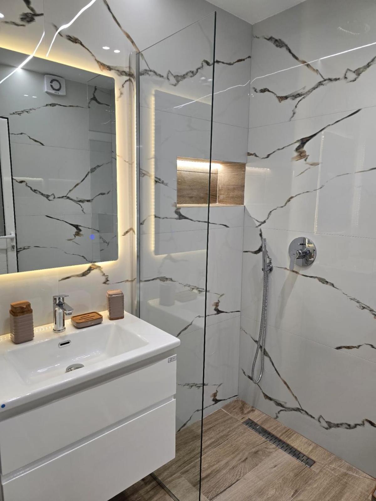 Aila Apartment Саранда Экстерьер фото