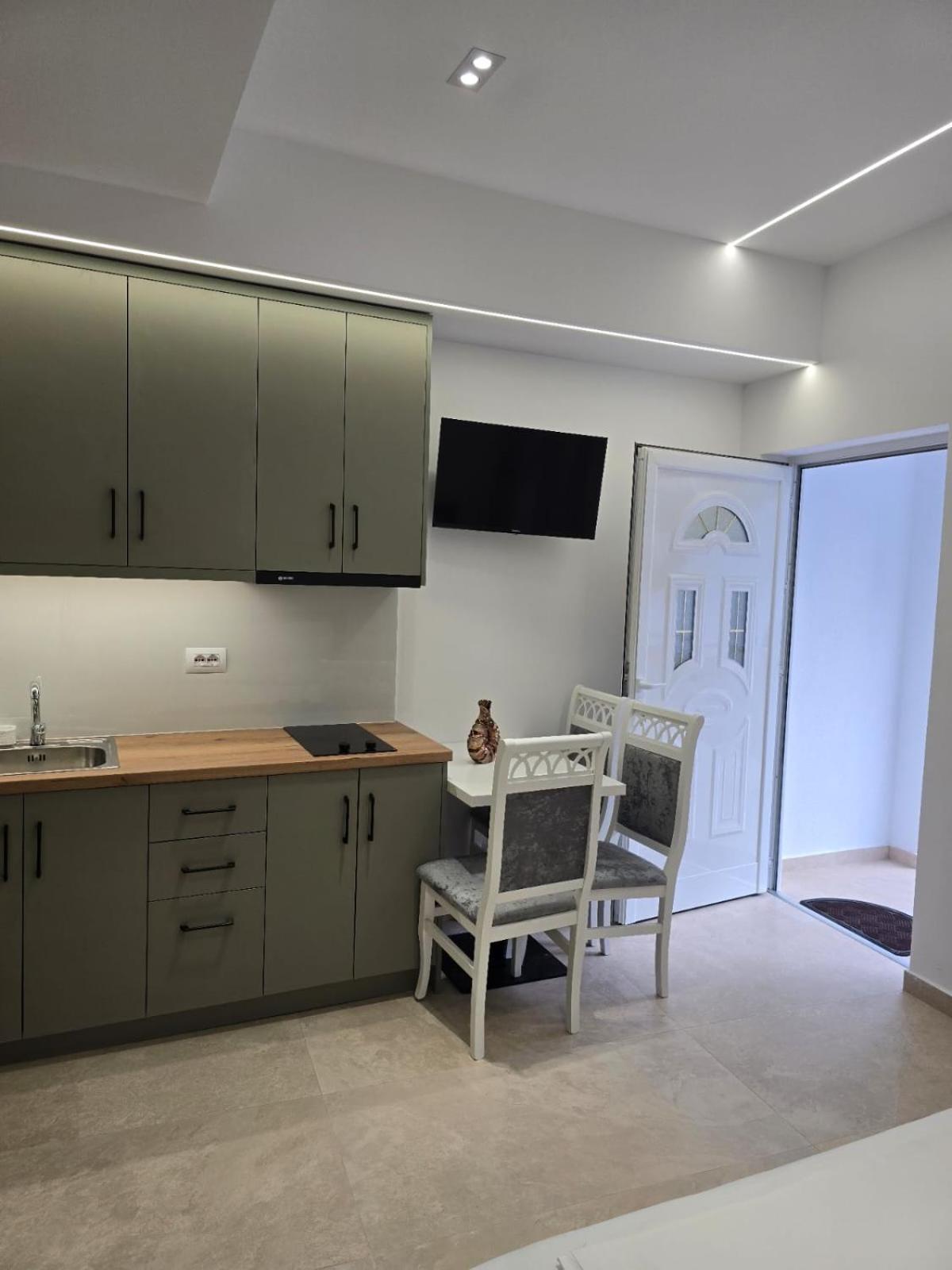 Aila Apartment Саранда Экстерьер фото
