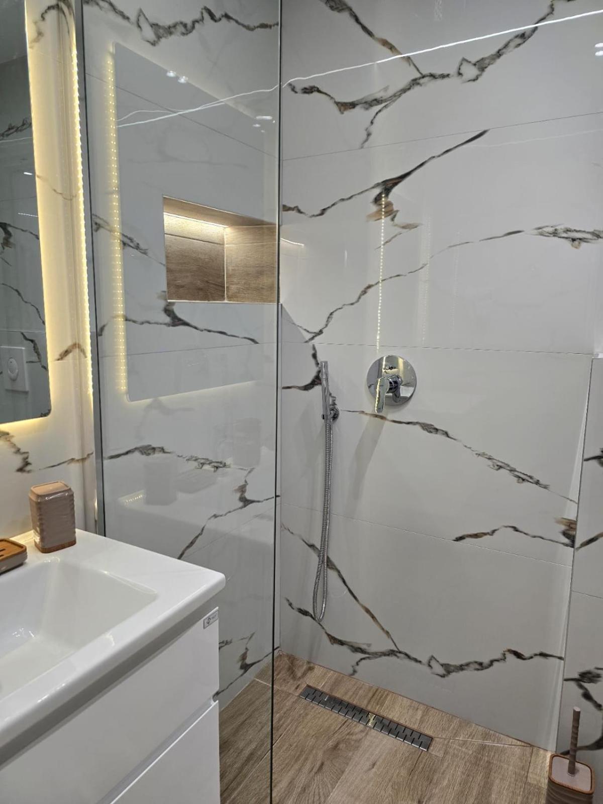 Aila Apartment Саранда Экстерьер фото